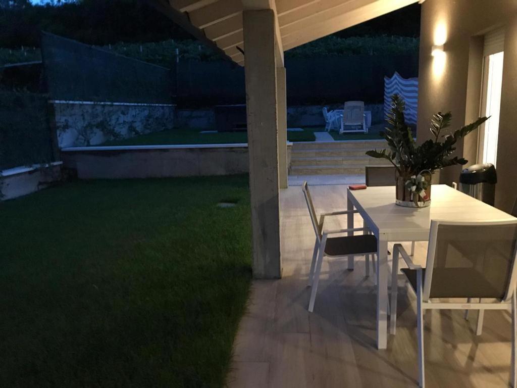 Dimora Aurora Hotell Pastrengo Exteriör bild