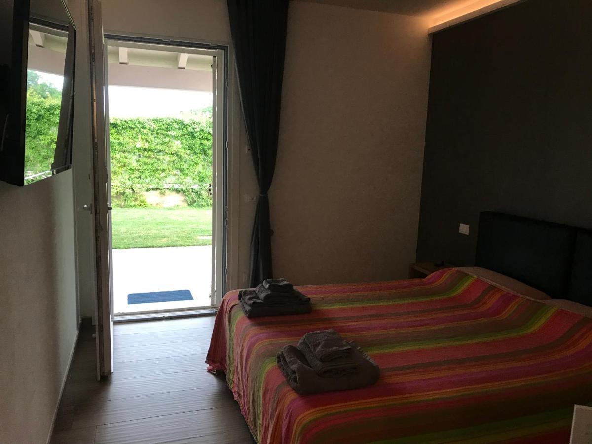 Dimora Aurora Hotell Pastrengo Exteriör bild