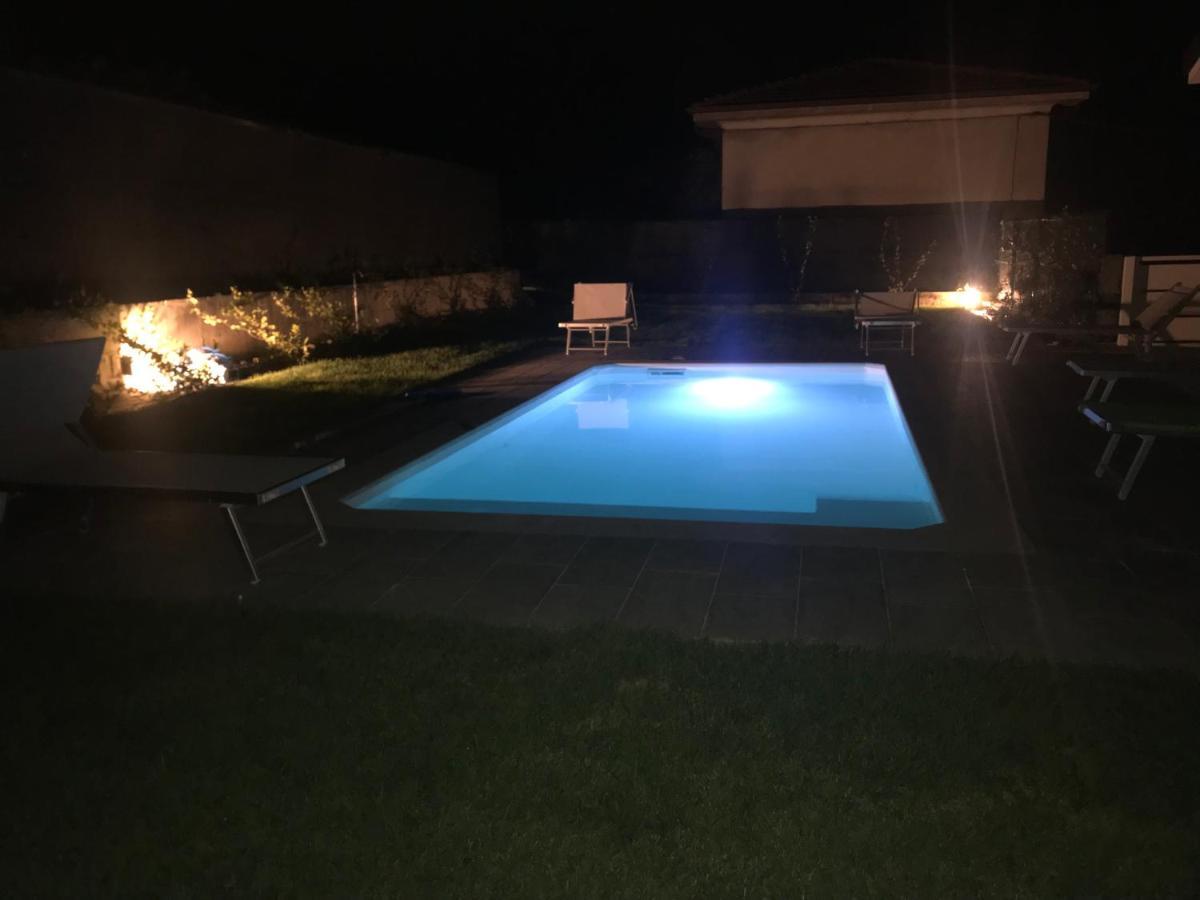 Dimora Aurora Hotell Pastrengo Exteriör bild