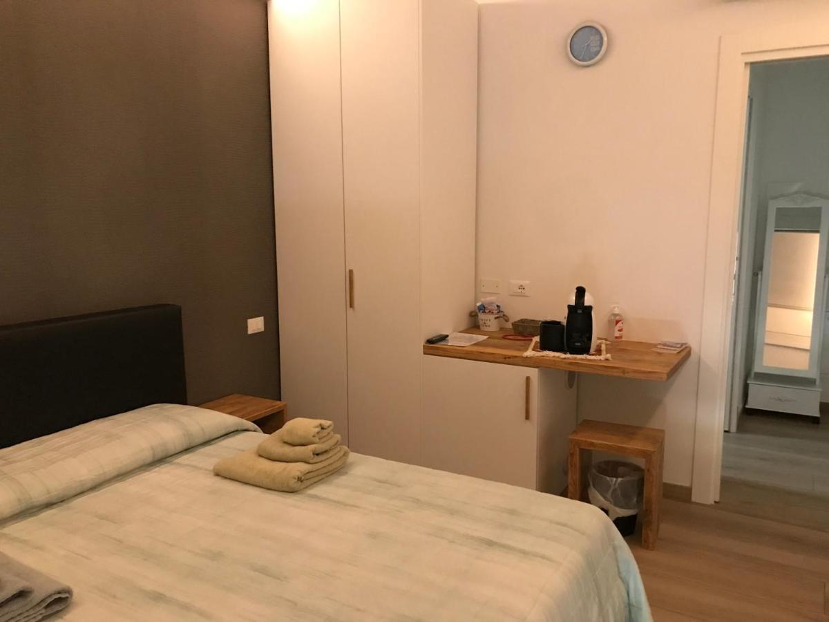 Dimora Aurora Hotell Pastrengo Exteriör bild