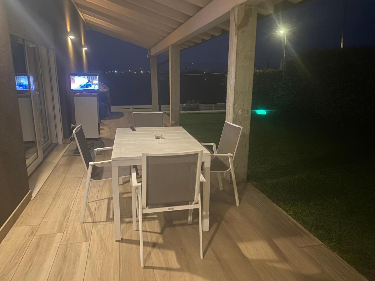 Dimora Aurora Hotell Pastrengo Exteriör bild